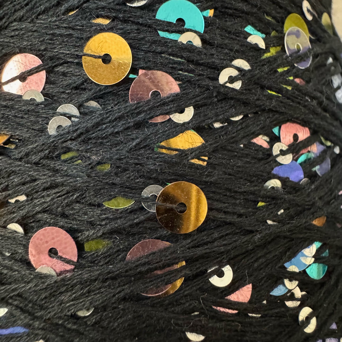 Shine like a STAR! Black - Multicoloured Sequins - Large