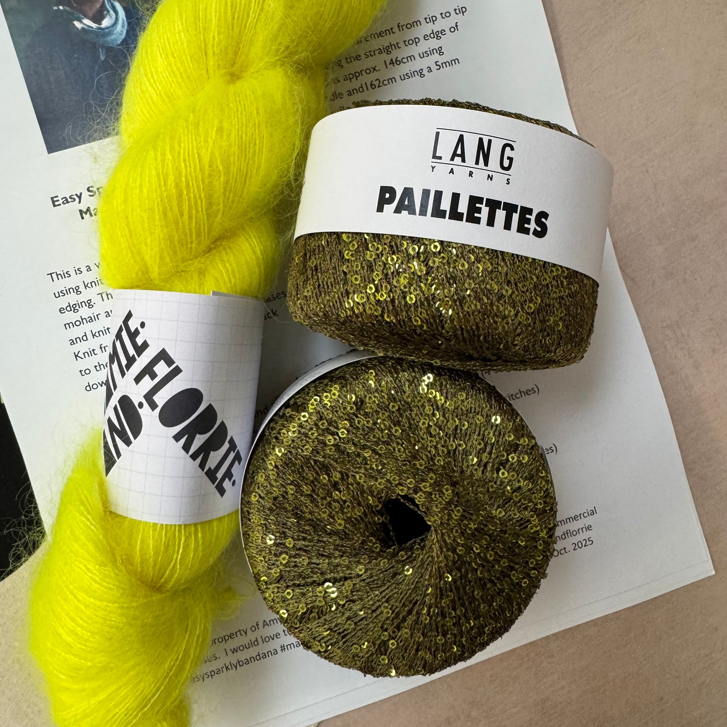 Easy Sparkly Bandana Kit : 80's Yellow and Green Sparkles