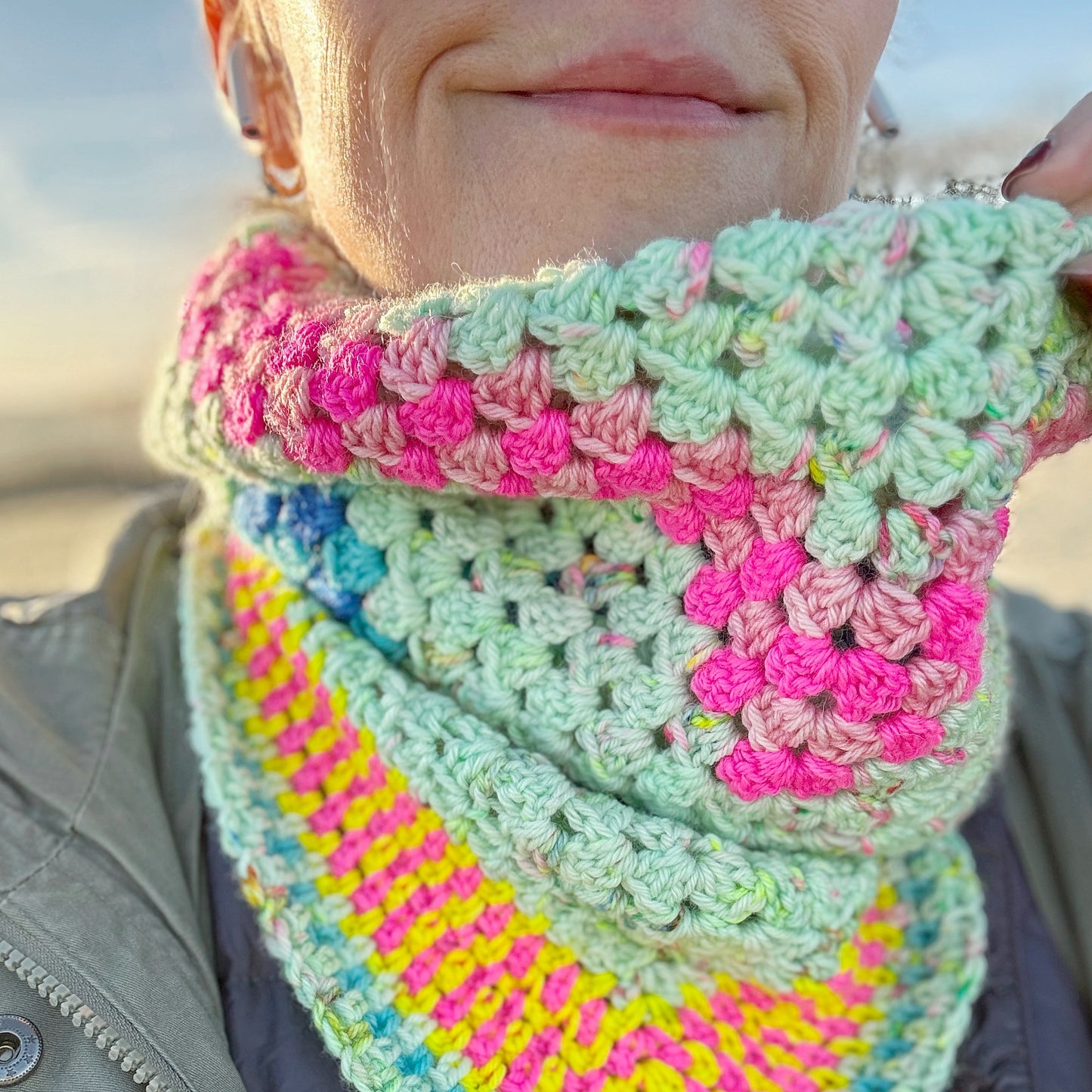 Granny Cowl Kit - Pattern by Zeens and Roger - Morning Mist at Combs / Bright Minis