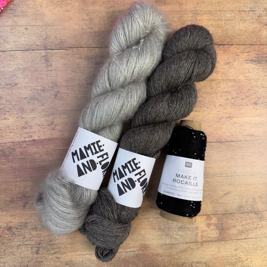 Easy Textured Bandana Kit  - Luxury Undyed 4ply, Morning Mist at Combs Mohair and Black Rocaille Beads