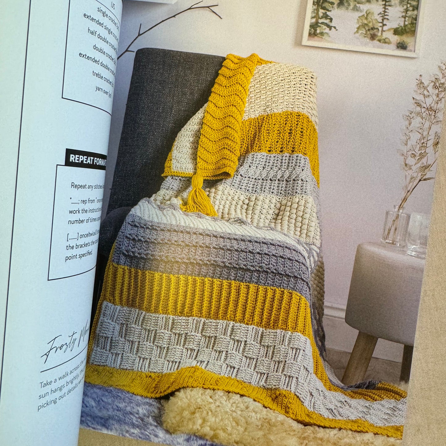 Mix and Match Modern Crochet Blankets : 100 Patterned and Textured Strips for 1000s of Unique Throws by Esme Crick