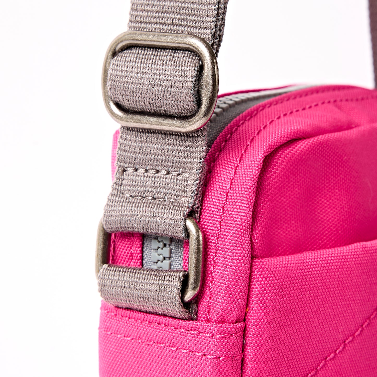 ROKA Bond Cross Body Bag - Granita Red