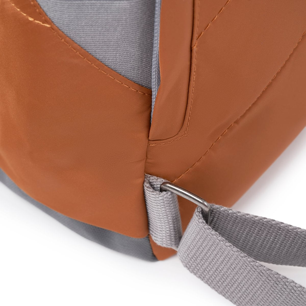 ROKA - Canfield B Small - Bran