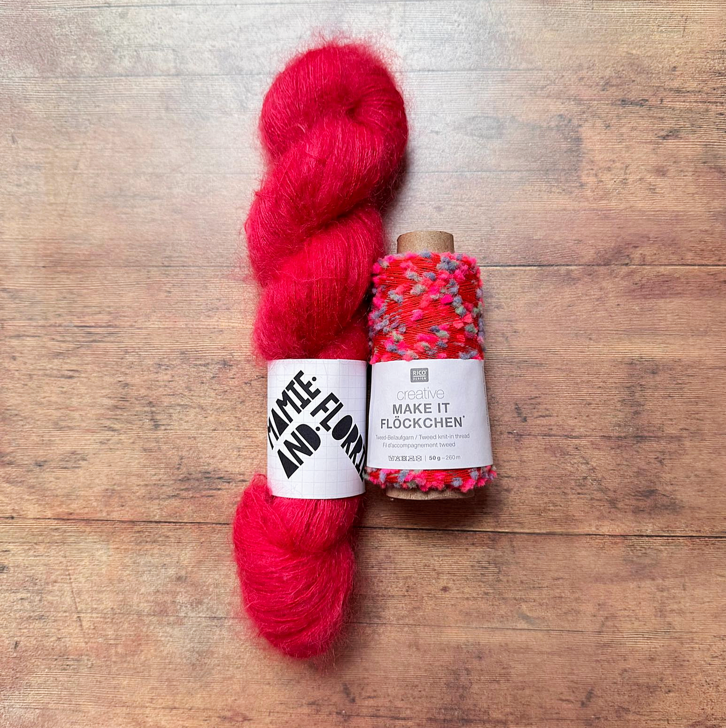 Easy Bandana Kit : Post Box at Coles and Red Colourful Flockchen by Rico