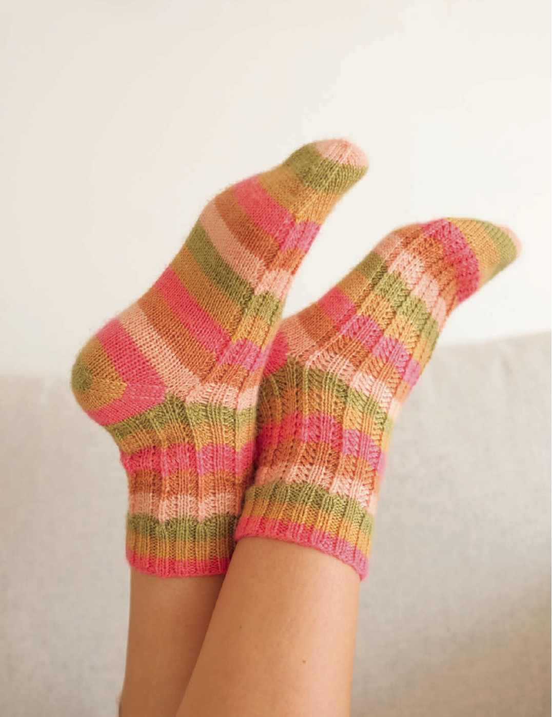 One-Skein Knitting - 18 knitting patterns for single skeins of yarn by Ksenia Naidyon